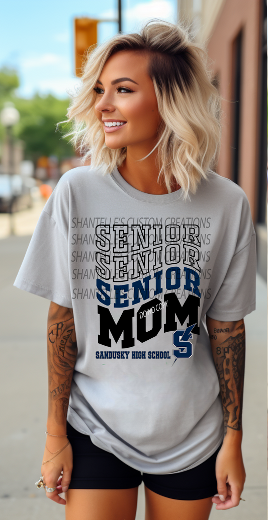 SENIOR MOM